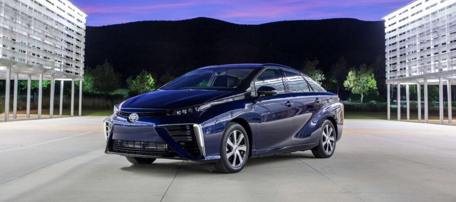 Toyota Mirai a idrogeno, un’auto del futuro